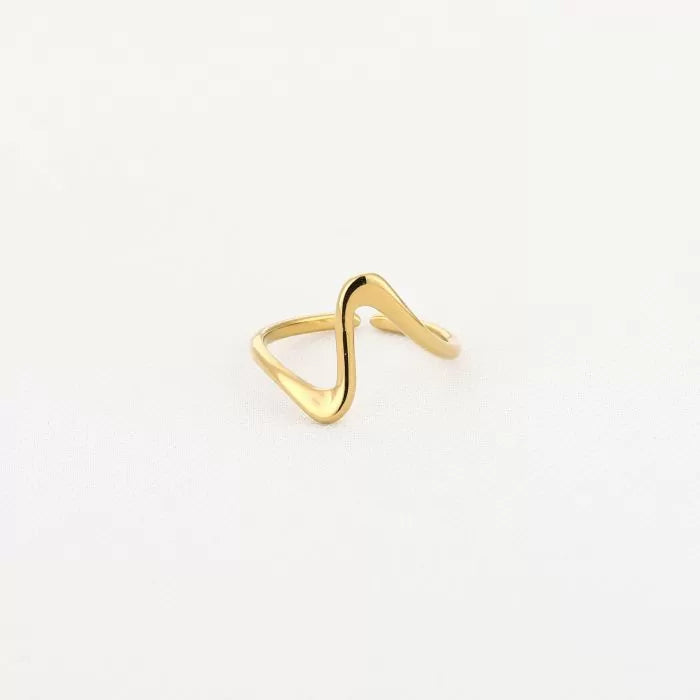 Tiny twist ring