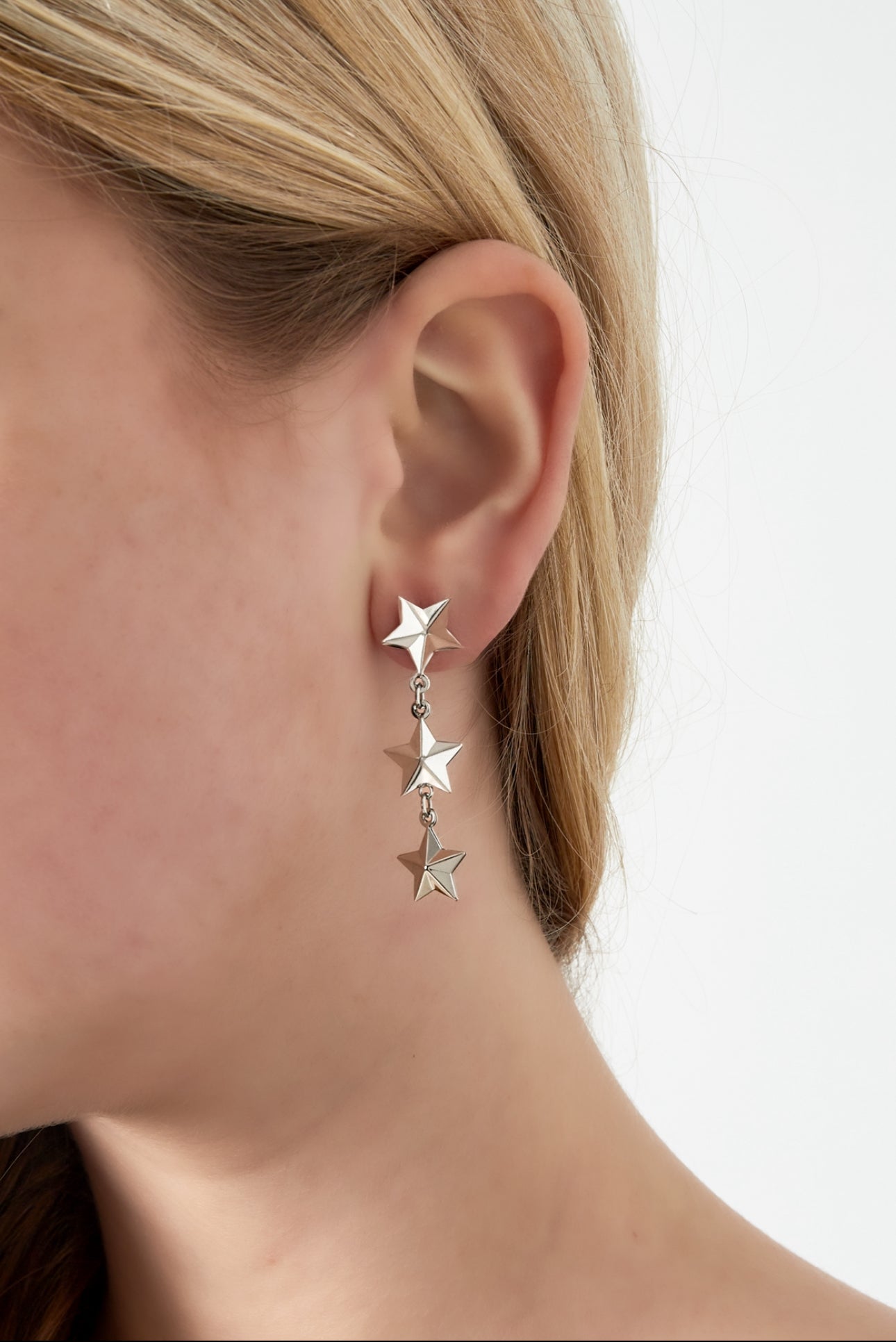 Drippy star earrings