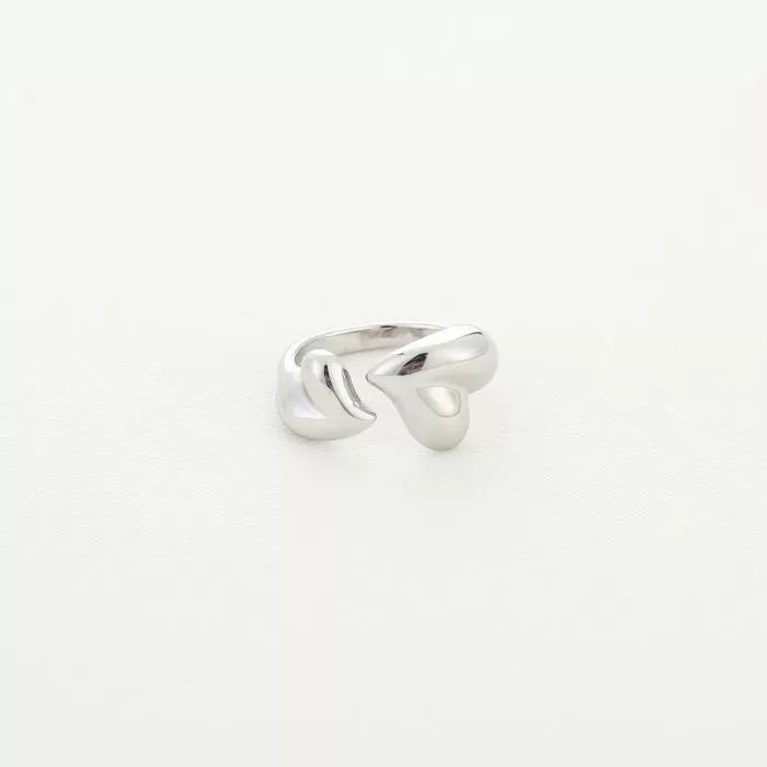 Heart beat ring